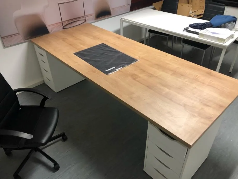 Uredski namjestaj - cover