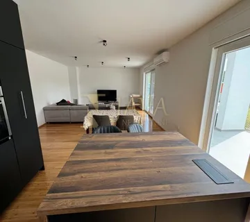 OTOK KRK/VRBNIK, SAMOSTOJEĆA KUĆA 152M2 S OKUĆNICOM, POGLED (prodaja) - cover