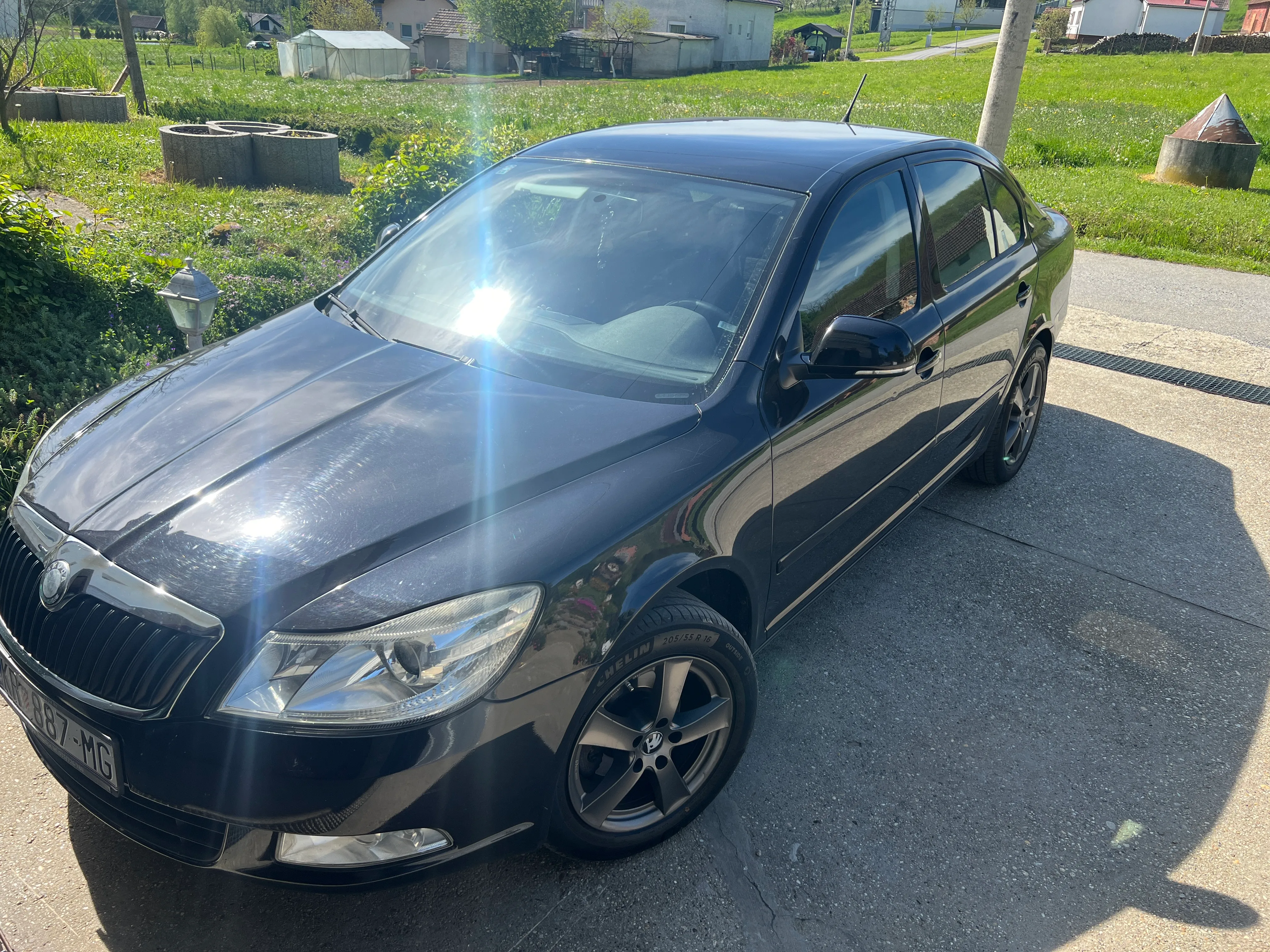 Škoda Octavia - cover
