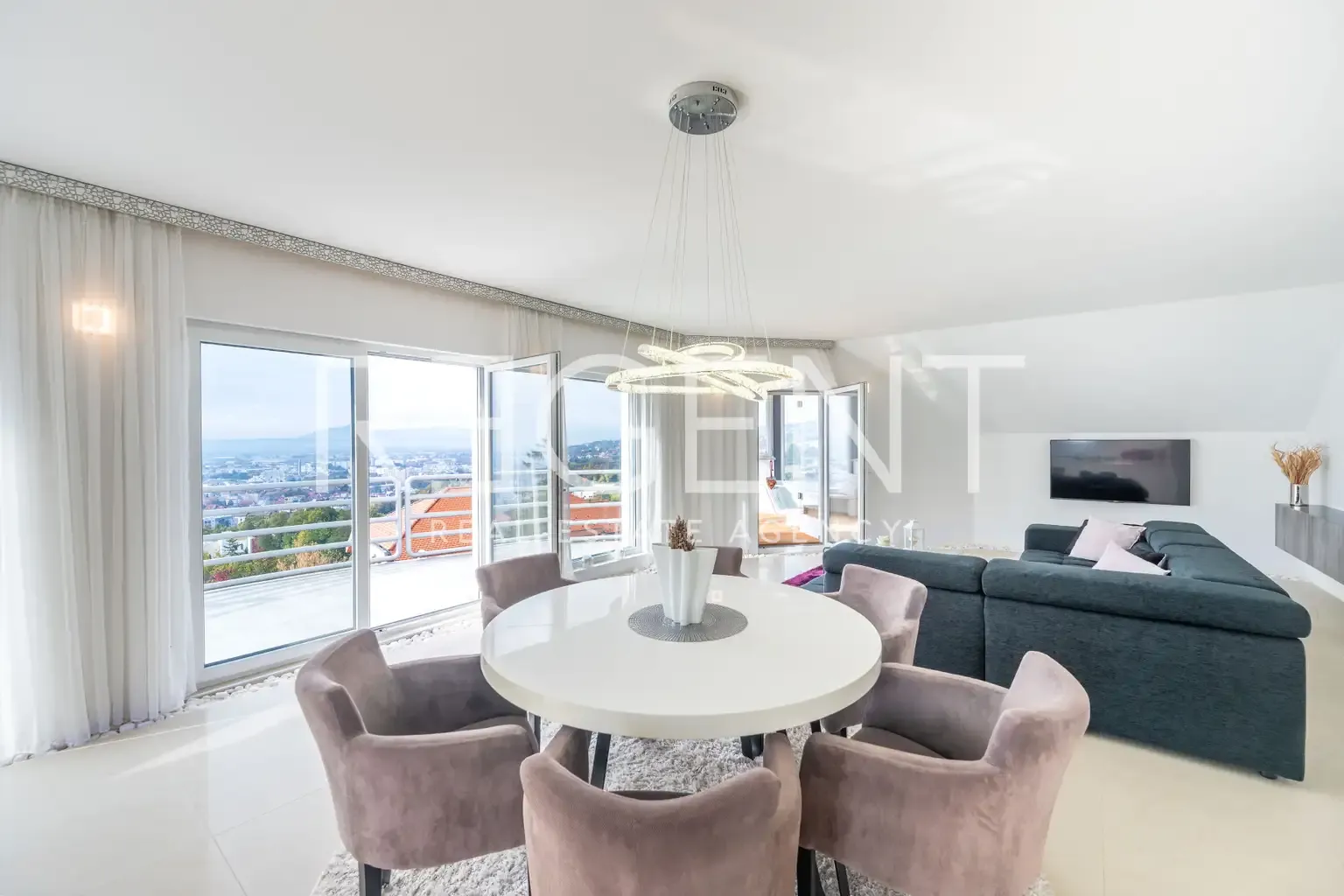 Zagreb, Perjavica - Penthouse s pogledom na Zagreb - cover