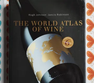 Johnson / Robinson - The World Atlas of Wine - cover