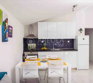 KAŠTEL NOVI - Dvosoban stan, 60 m2 (Slobodno do ljetne sezone) - cover