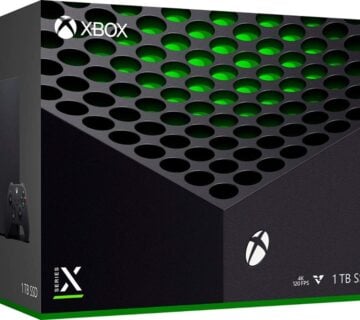 Xbox Series X + FIFA 22 - NOVO - JAMSTVO 24 mjeseca - NA STANJU - cover