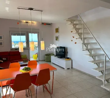 Istra, Vodnjan, fantastični etažni apartman s pogledom na more - cover