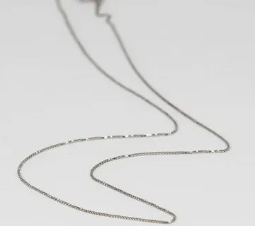 Srebrni lančić Amayah - cover