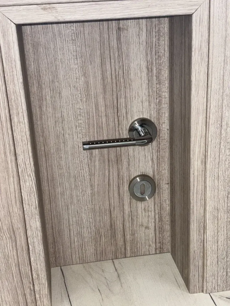 Vrata po mjeri - cover