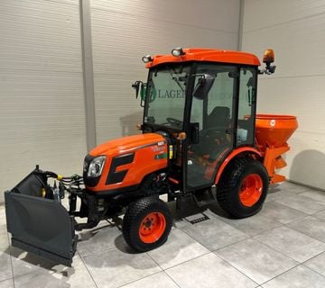 Traktor Kioti CK2810 HST + ralica + rasipač - cover