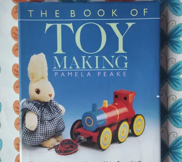 Pamela Peake - The book of toy making - cover