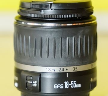 Canon EF-S 18-55mm f/3.5-5.6 - cover