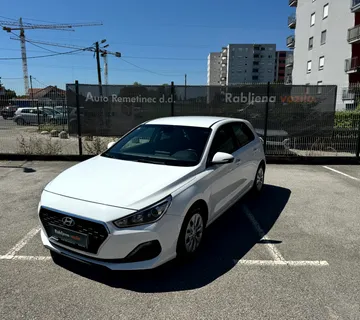 Hyundai i30 1,6 CRDi - cover