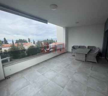 MALINSKA,LUKSUZAN PENTHOUSE,70 METARA OD MORA - cover