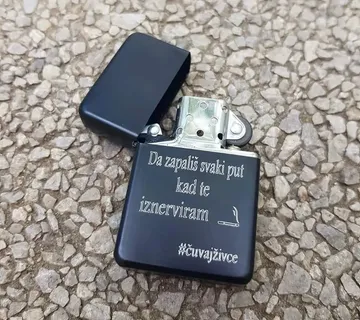 UPALJAČ MARKE TOM - cover