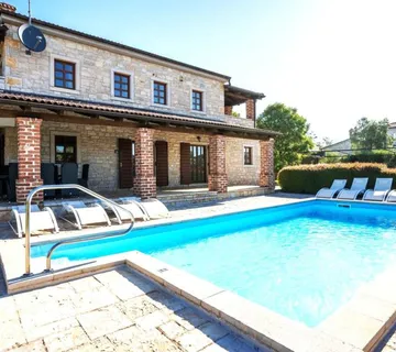 SVETI LOVREČ-RUSTIKALNA VILA NA PRODAJI SA BAZENOM (prodaja) - cover