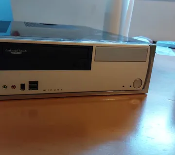 Računalo i monitor - cover