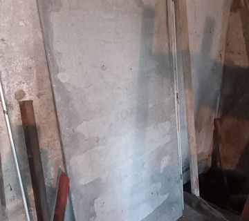 Prodaje se aluminijska ploča - cover
