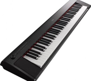 Yamaha NP-32B stage piano - cover