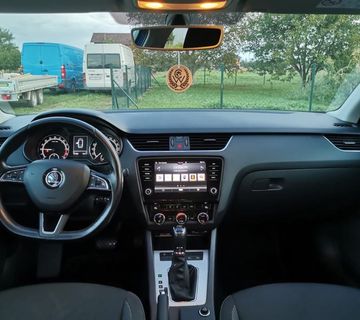ŠKODA OCTAVIA 1.6 TDI DSG, NAVIGACIJA, PARKPILOT, REG 4/2025 - cover