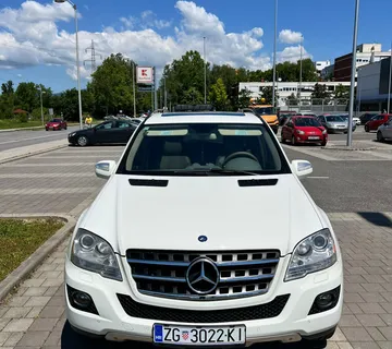 Mercedes Benz ML 320 Bluetec Full oprema - cover
