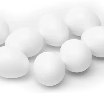 Umjetno jaje/ PUNO - cover