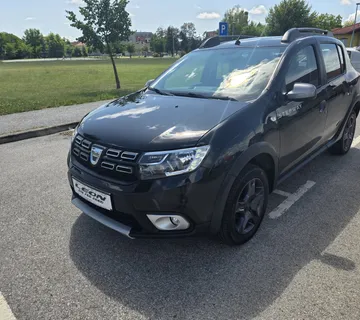 Dacia Sandero 0,9 TCe 90 2017 g. 74000 km KARTICE - cover
