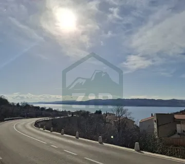 Građevinsko zemljište u Karlobagu, 700 m2! - cover