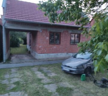 Prodajem kucu u Novoj Gradišci-Baćin Dol - cover