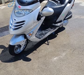 Kymco Grand Dinko 250 - cover