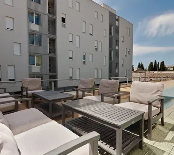 Split, iznajmljuje se ured sa 2 prostorije u modernoj poslovnoj zgradi - cover