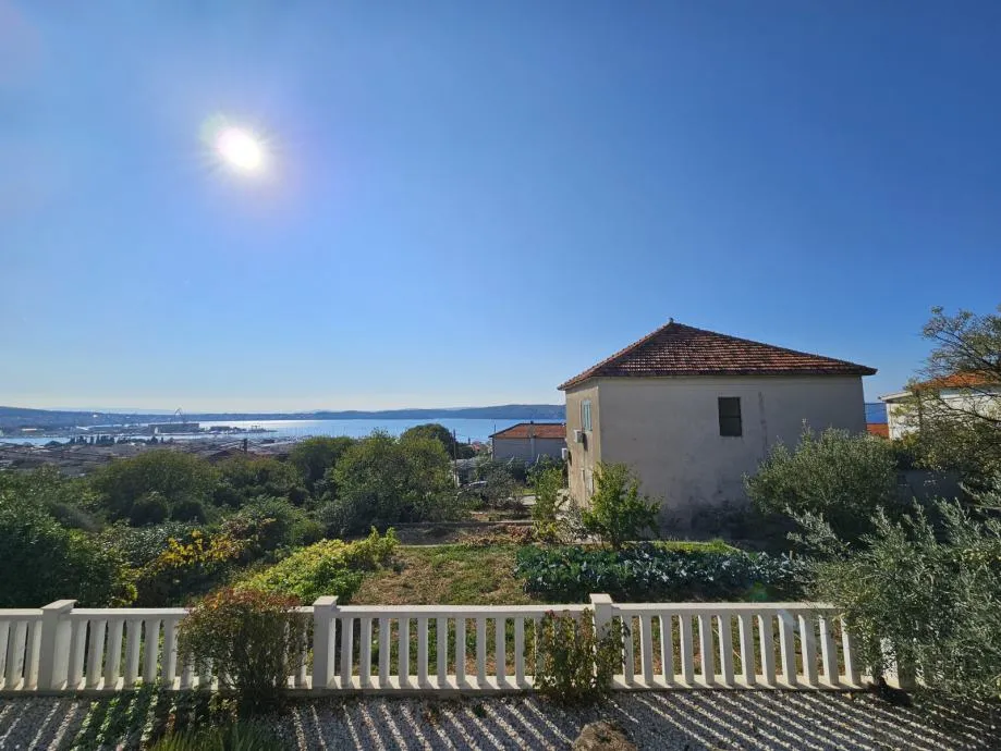 Samostojeća kuća: Seget Donji, 210,00 m2 - cover