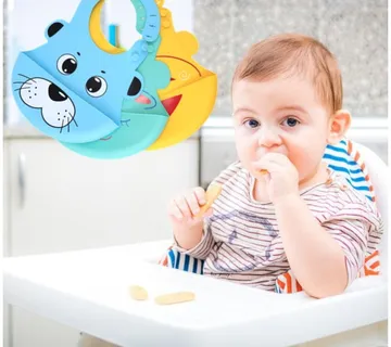 Silikonski slinček za bebe s likom životinja - cover