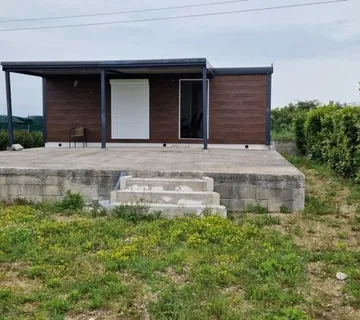 Zadar - poljoprivredno zemljište(400m2) s mobilnom kućom - cover