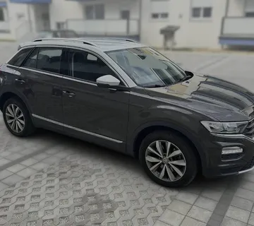 VW T-Roc 1,0 TSI DESING - cover