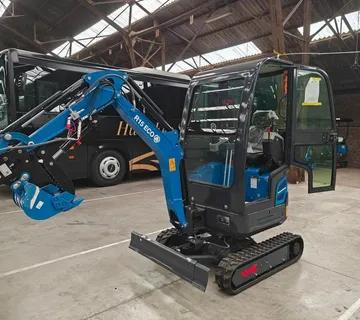 Rippa R15 ECO – MINI BAGER 1.5t - Leasing - Kartice - cover