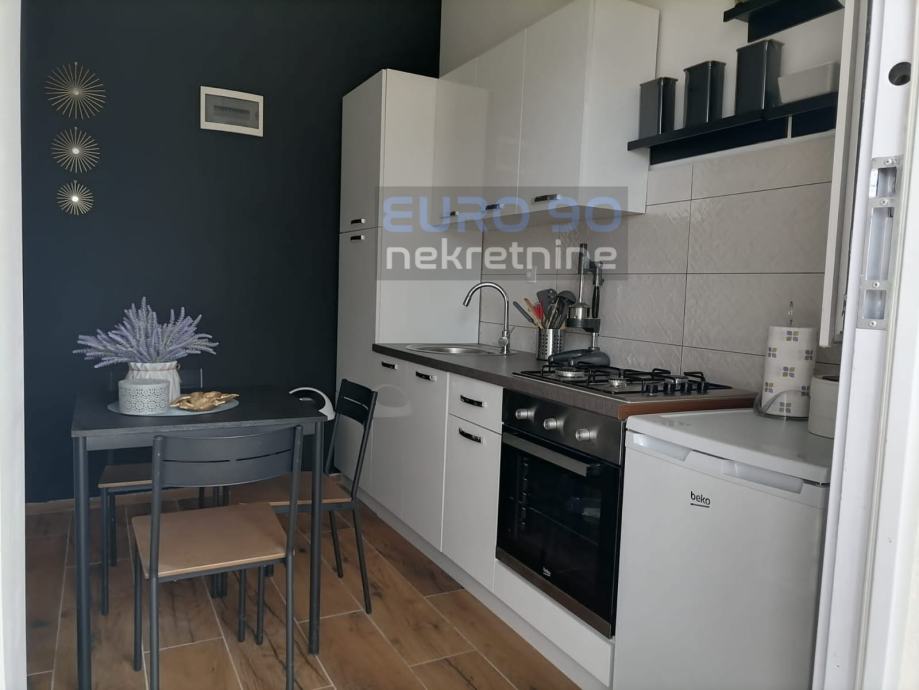 zadar-bili-brig-prekrasan-namjesten-stan-32-m2-prizemlje-slika-203108929