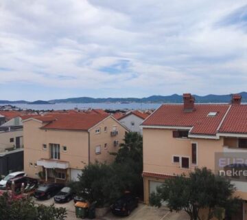 ZADAR/BORIK-VELIKA KUĆA S 8 APARTMANA, NAMJEŠTENA ,SA POGLEDOM NA MORE (prodaja) - cover
