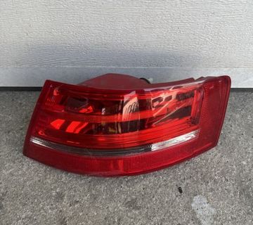 ZADNJA DESNA LAMPA AUDI A3 CABRIO 2010 - cover