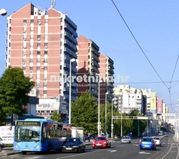 Zakup - Poslovni prostor - ulični - Avenija Dubrava - 135m2 (iznajmljivanje) - cover