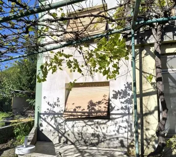 JELENJE - KUĆA SA DVA STANA - SAMO KOD NAS! - cover