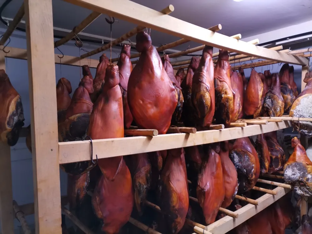 Dimljena šunka s kosti za kuhanje - cover