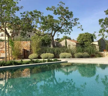 GROŽNJAN-LUKSUZNO IMANJE NA PRODAJI (prodaja) - cover