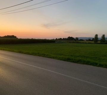 Stupnički Obrež, građevinsko zemljište, 1611m2 - cover