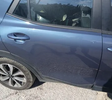 KIA STONIC 2017- ZADNJA DESNA VRATA - cover