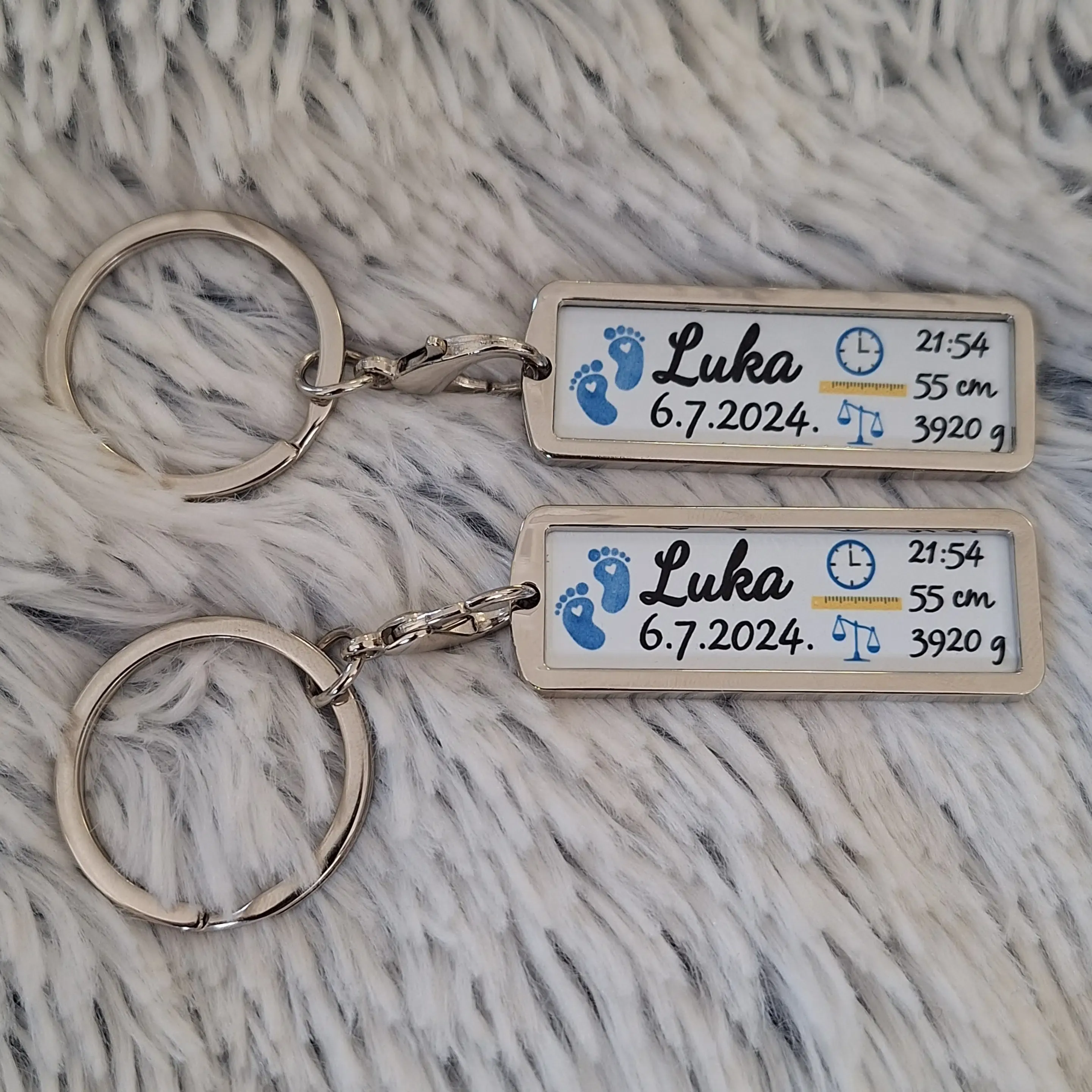 Privjesak u boji – podaci novorođenčeta - cover