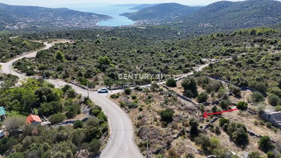 Prodaja građevinskog zemljišta – Vinišće, ulica Greben (874 m²) - cover
