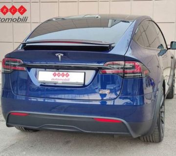 Tesla Model X PLAID TRI MOTOR automatik - cover