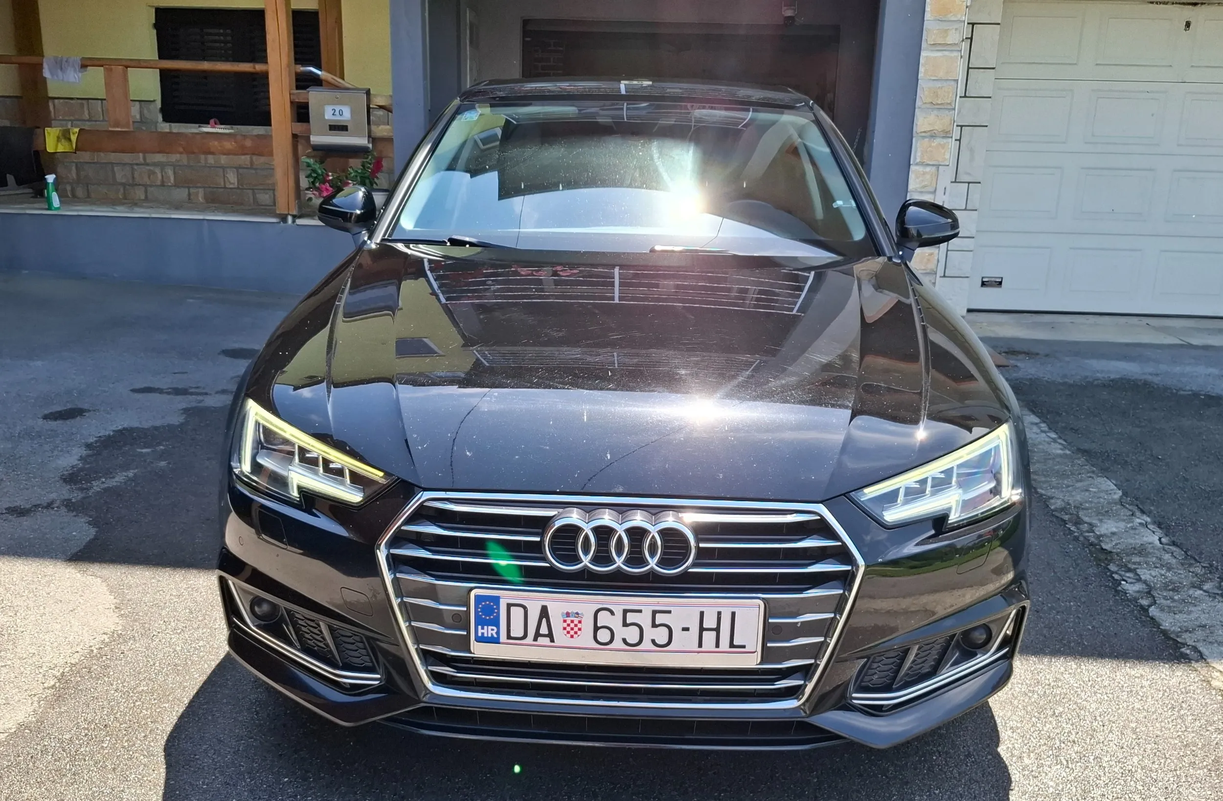 audi a4 (b9) 35 tfsi (2.0 tfsi mildhybrid) - vc, matrix, 8x alu - slika 1
