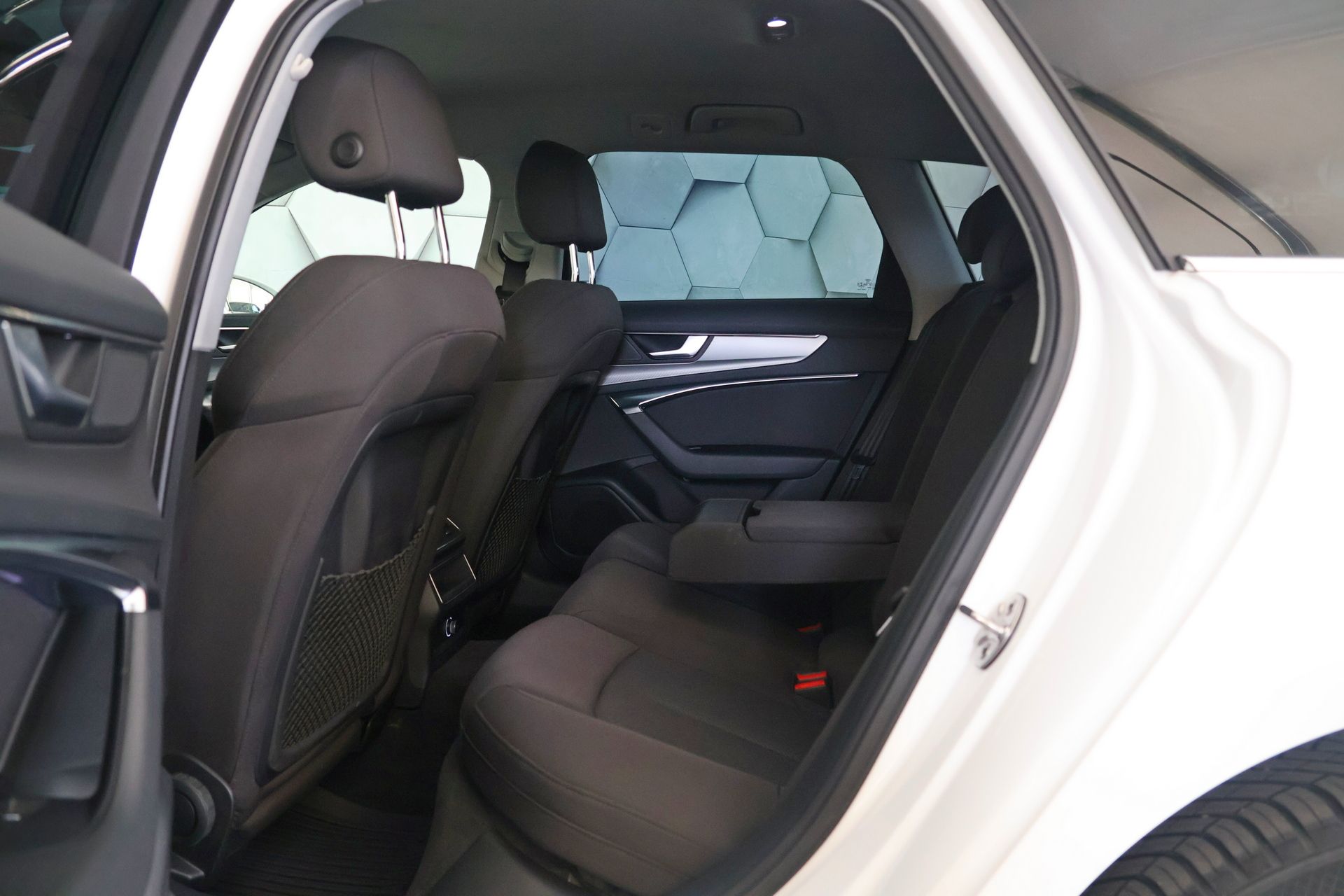 audi a6 avant 40tdi quattro s-tronic sport 204ks webasto kamera - slika 8
