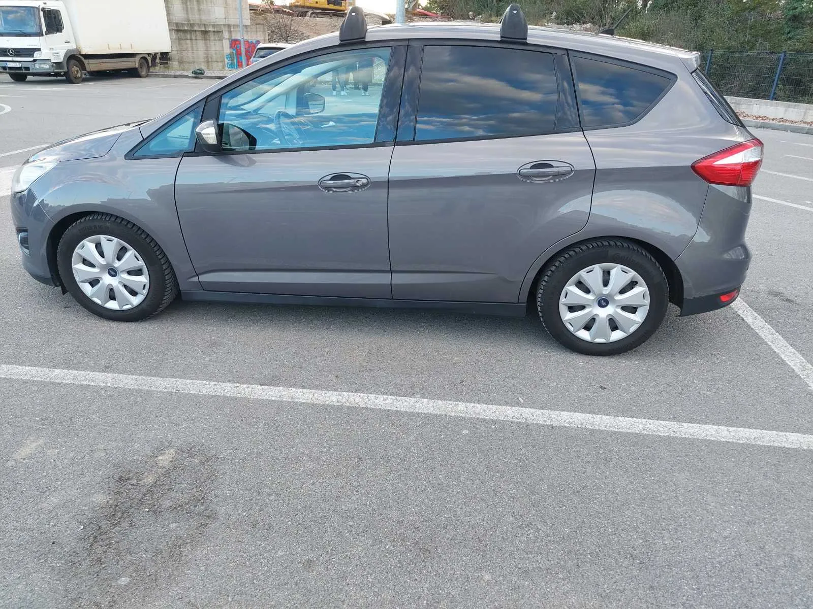 ford c-max 1.0 ecoboost - slika 2