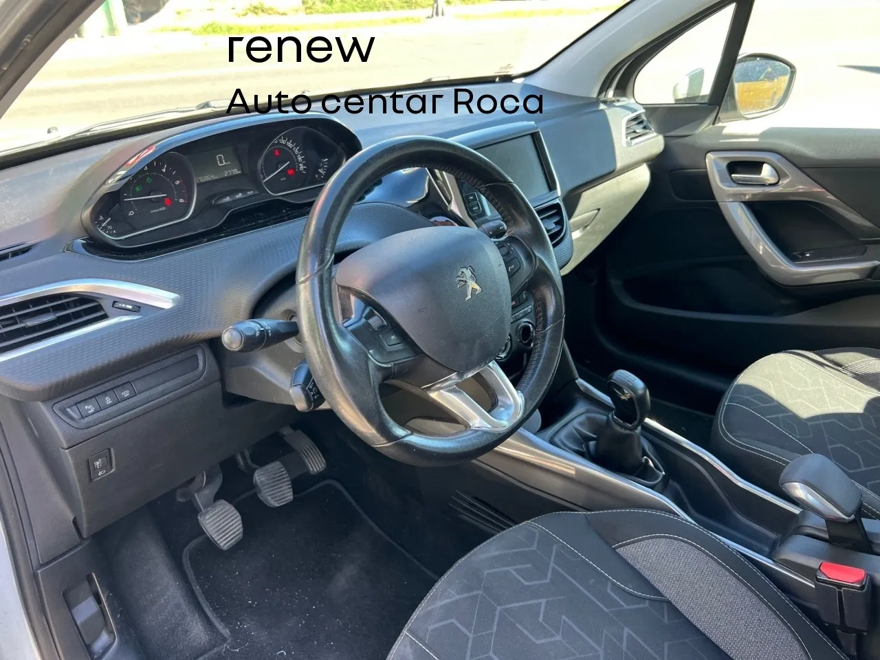 peugeot 2008 1,6 bluehdi 100 active - slika 4