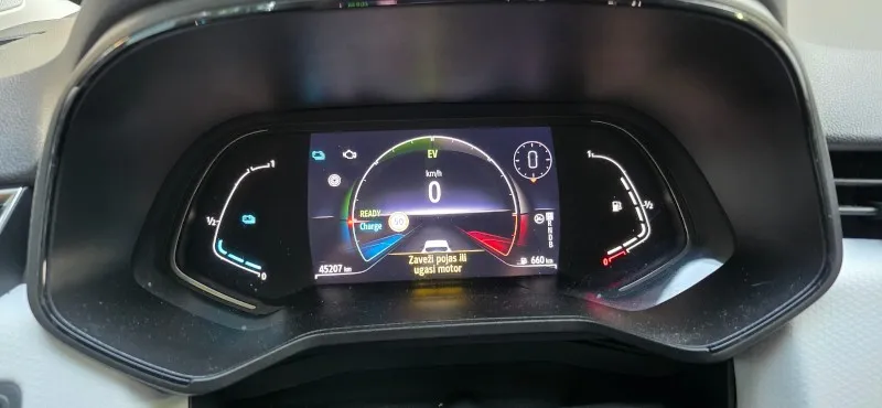 reanult clio 5 e-tech 140 limited - slika 10